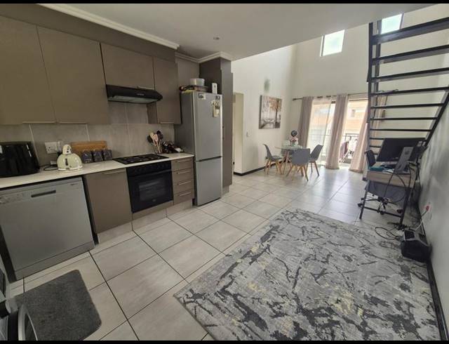 2 BEDROOM APARTMENT FOR SALE IN LONEHILL